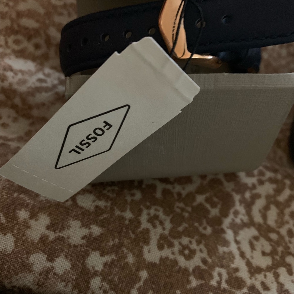 Watch - Picture 2 of 5